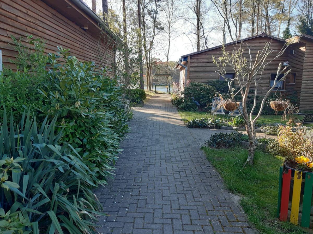 Monikas Gaestehaeuser Seeblick Himmelpfort Buitenkant foto